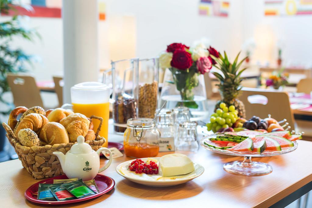 Bed & Breakfast Rotes Haus Uberlingen Buitenkant foto